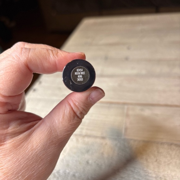 ELF Lip Plumping Gloss #82454 Mocha Twist, 0.09 Oz  New Sealed - Picture 9 of 9